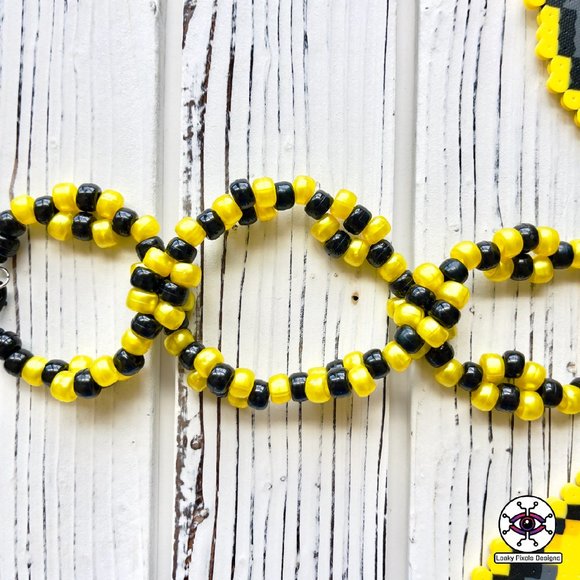 Umbreon Perler Necklace Medium - Picture 3 of 6